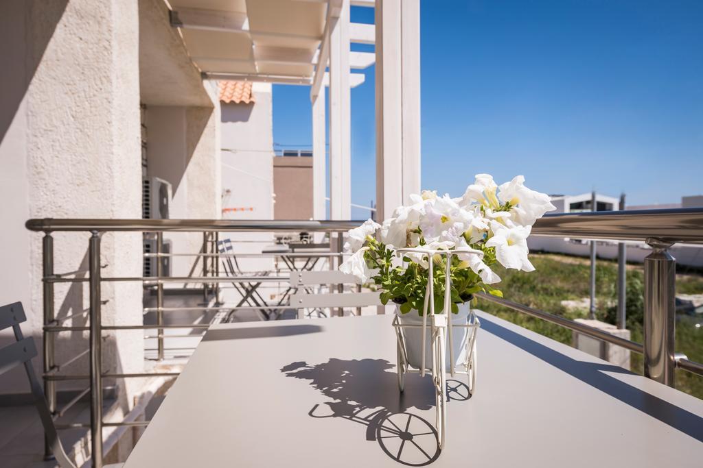 Athina Apartments Near The Sea Platania Platanés Esterno foto